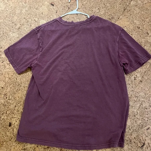 📌Burgundy T-Shirt - Picture 2 of 4